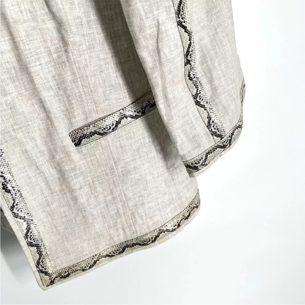 Chicos Linen Blend Blazer Size 2 Beige Open Front Snakeskin Print Trim Large
